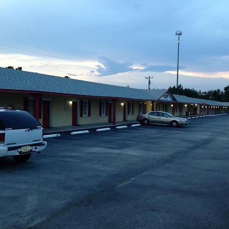 Northside Inn Claxton Екстер'єр фото